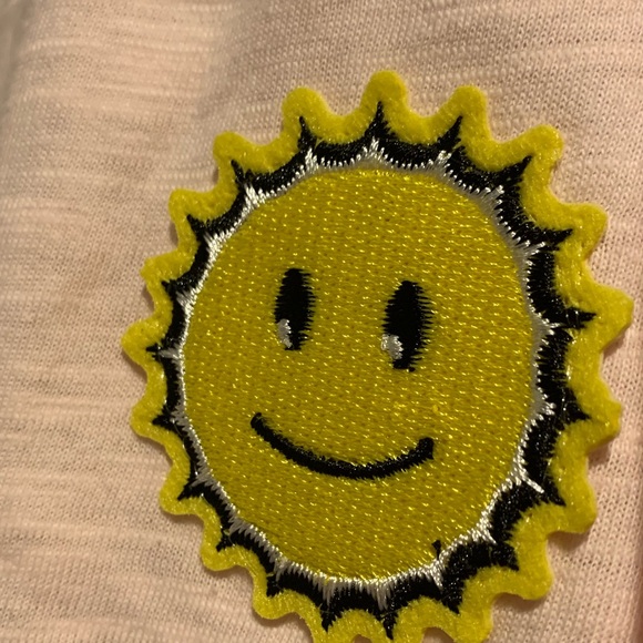 Smiley sunshine crop top one size Light pink NWOT - Picture 3 of 7